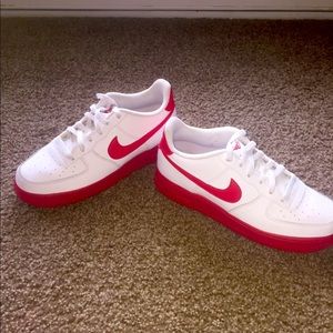 Red & white air forces
